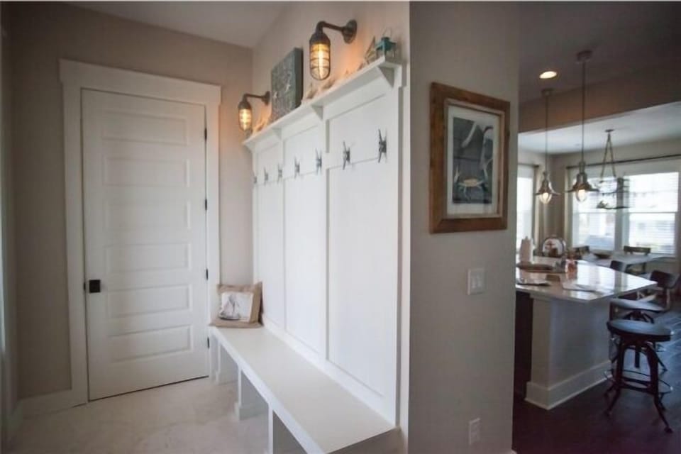 Entry Foyer