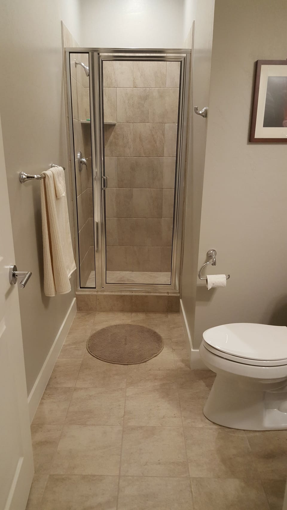 Full Bathroom / Downstairs 