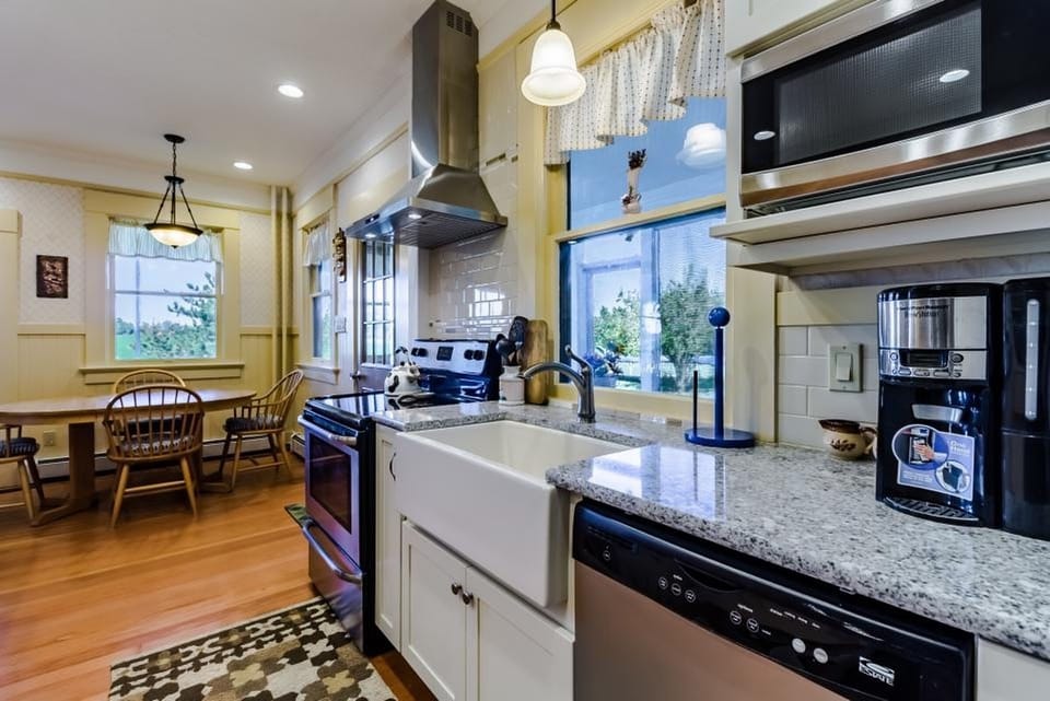 Updated appliances in the kitchen.