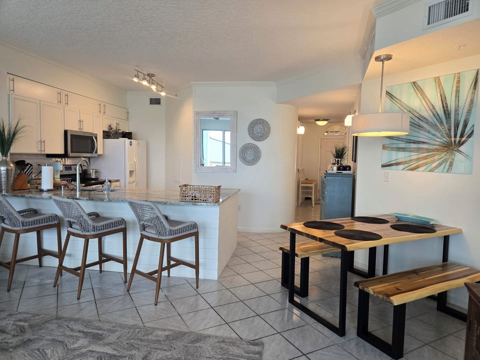 New dining table and barstools