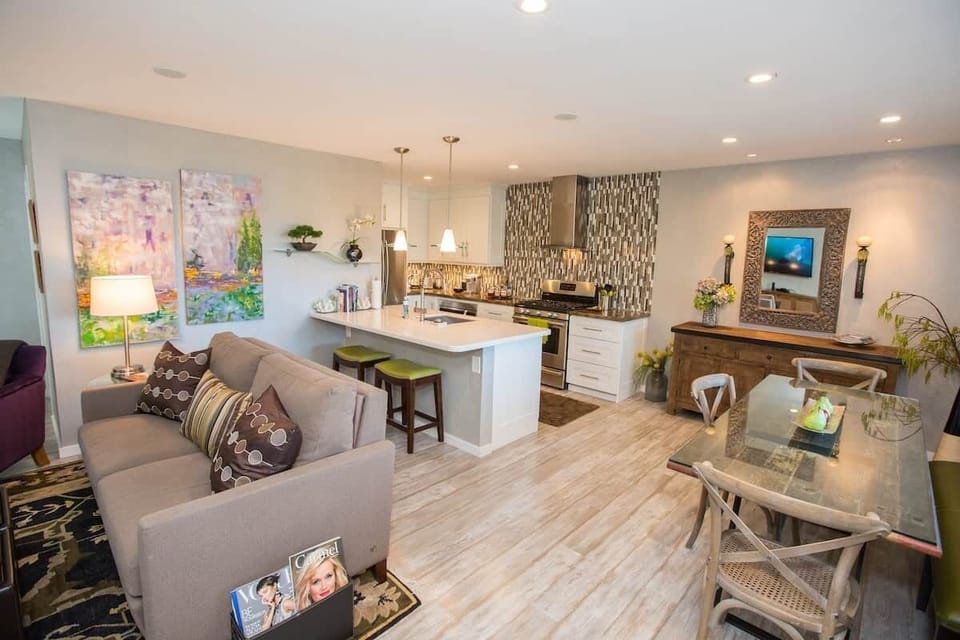 Living Room/Dining/Kitchen