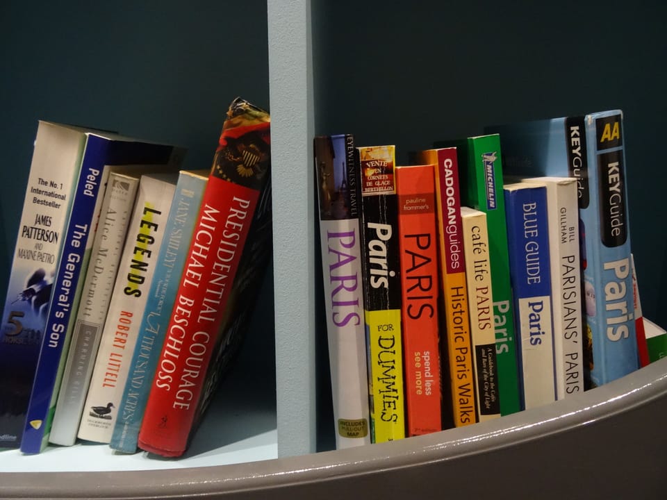 Travel books on Paris and english books available.