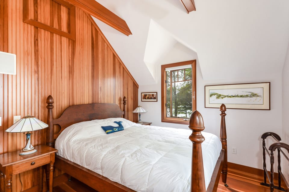 Bedroom #2 with Queen-sized bed. 