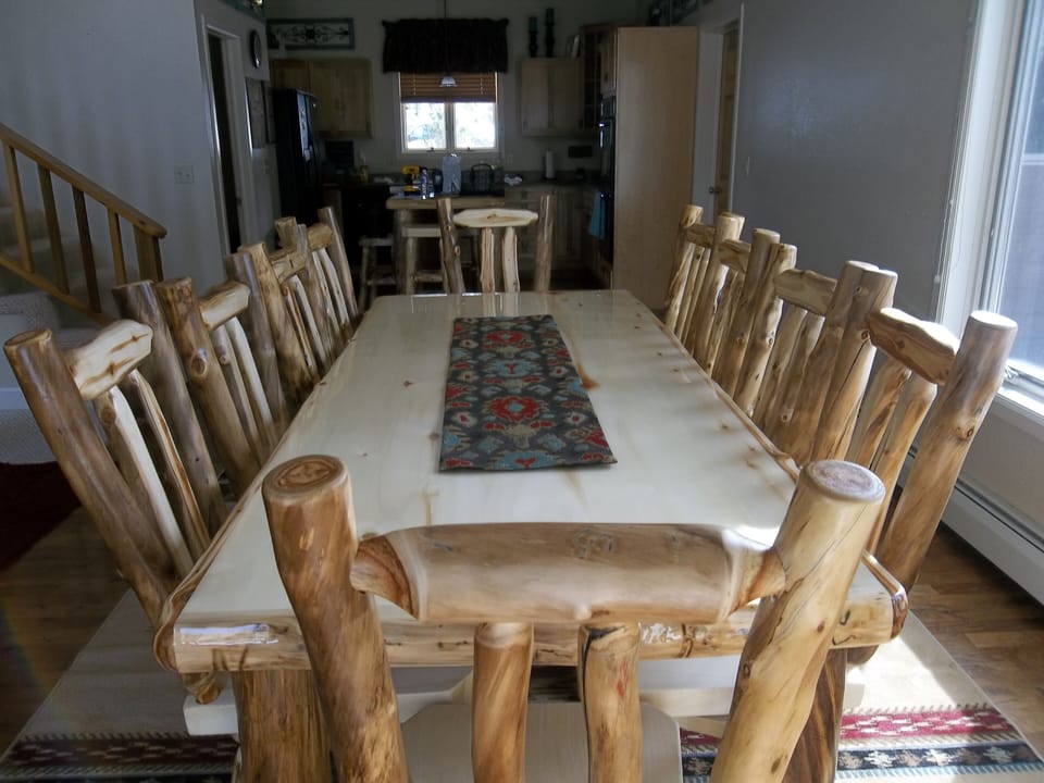 Dining Room & Kitchen