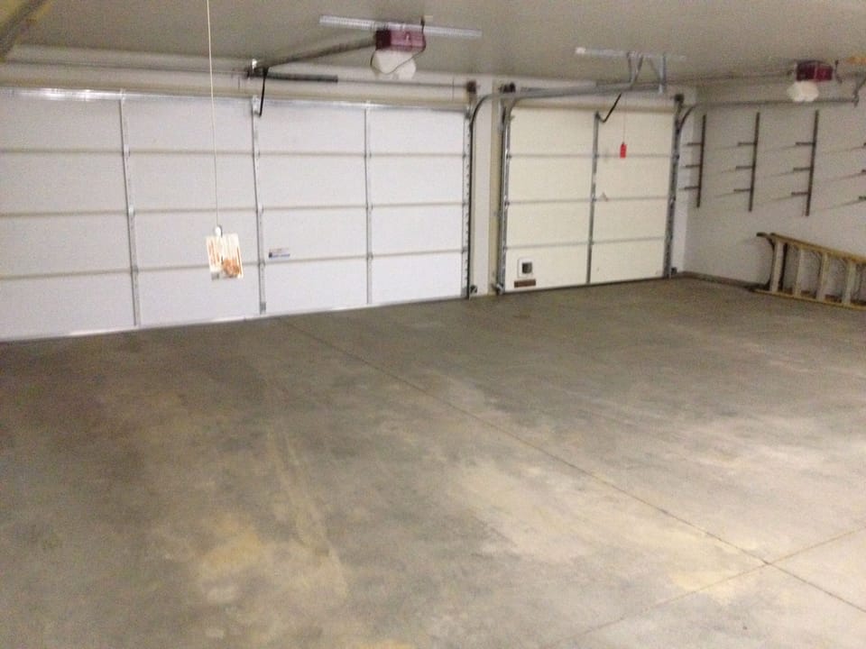 3 Car Garage