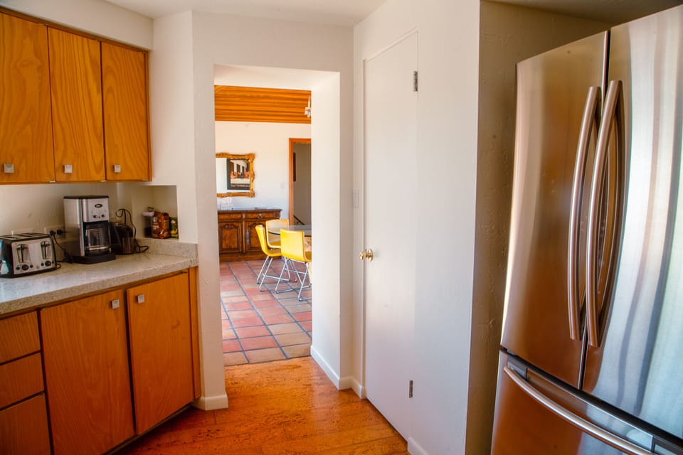 The kitchen, recently renovated (2018) is perfect for any type of use. 