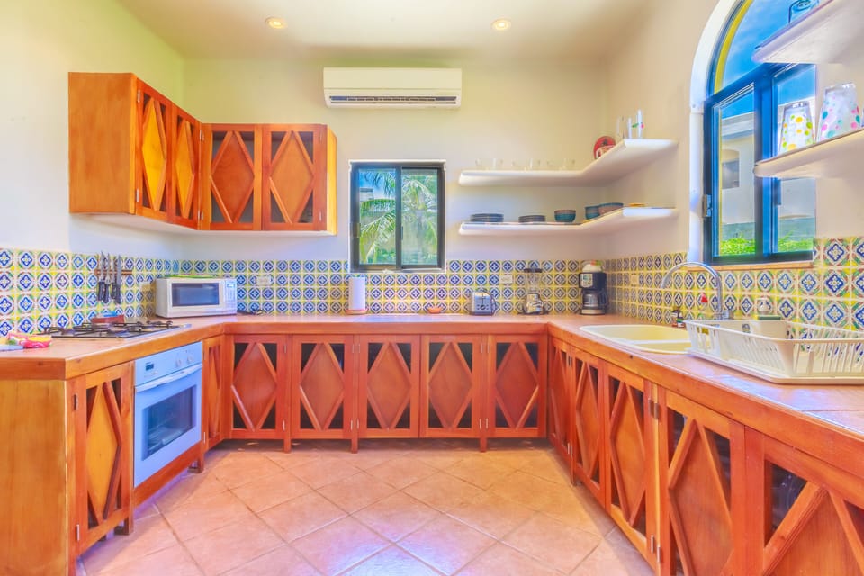 Fully equipped kitchen! 