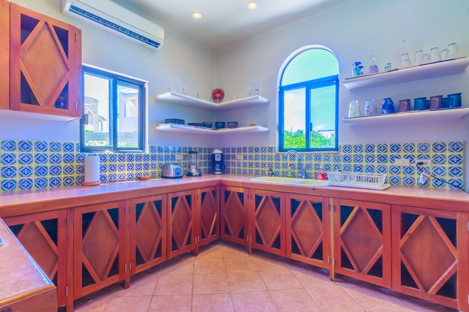 Fully equipped kitchen! 