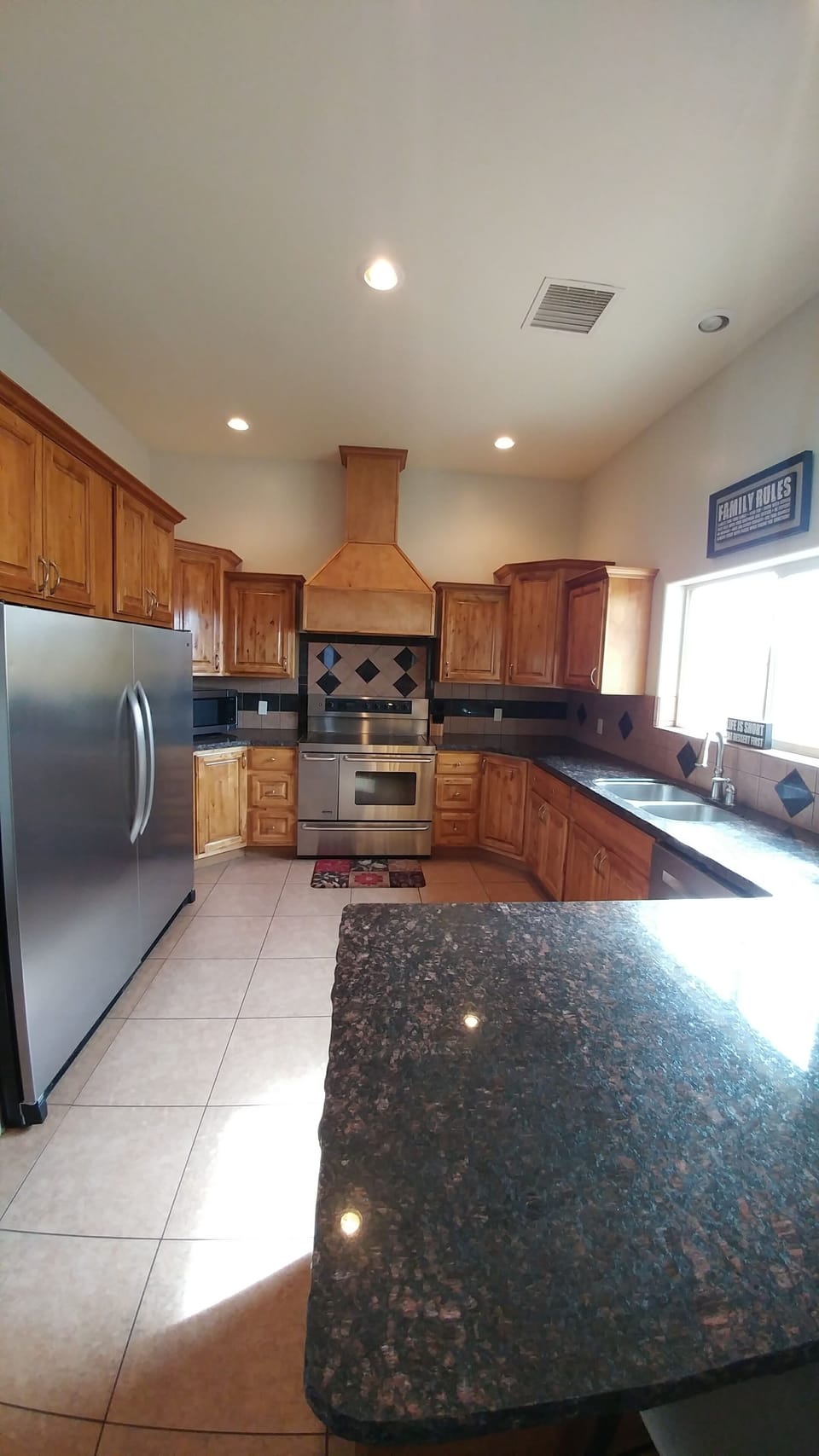 Super large kitchen, side by side fridge/freezer