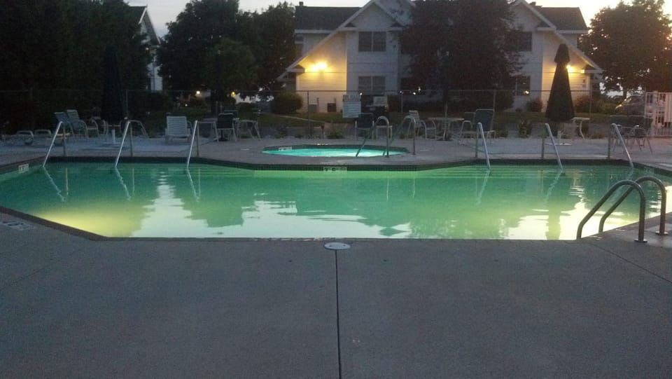 The pool area is a serene, refreshing area to enjoy even into the evenings!