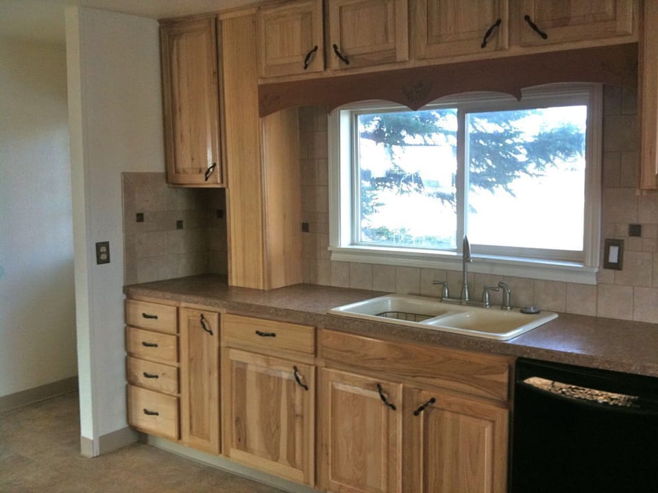 Kitchen with lots of space to cook and visit 
