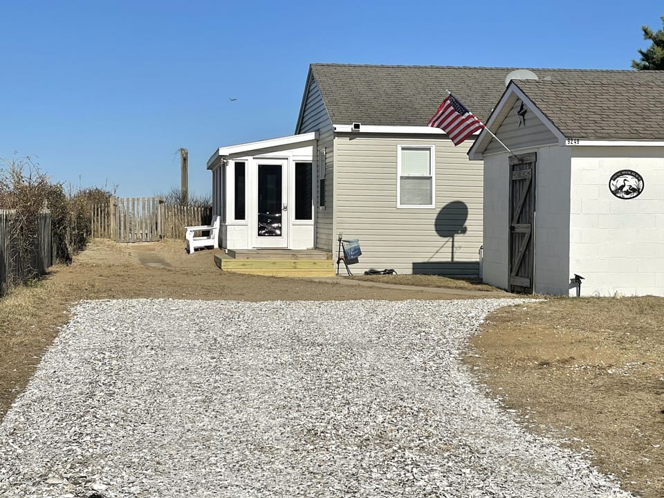 Beach Front Cottage on the Bay