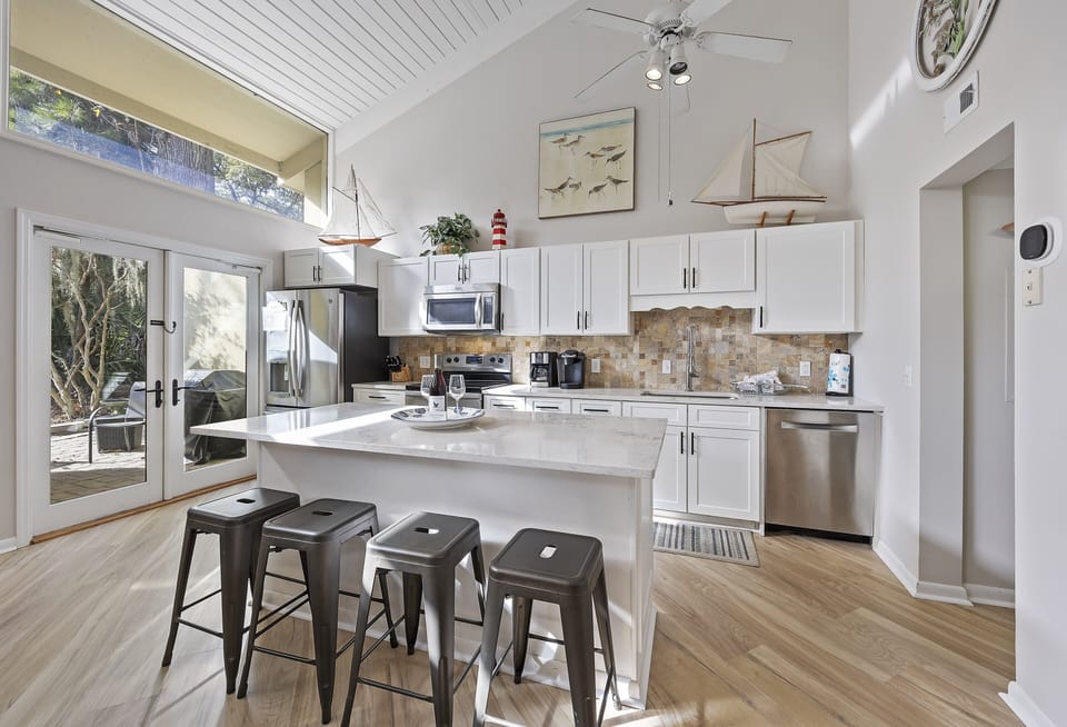 Fully equipped kitchen