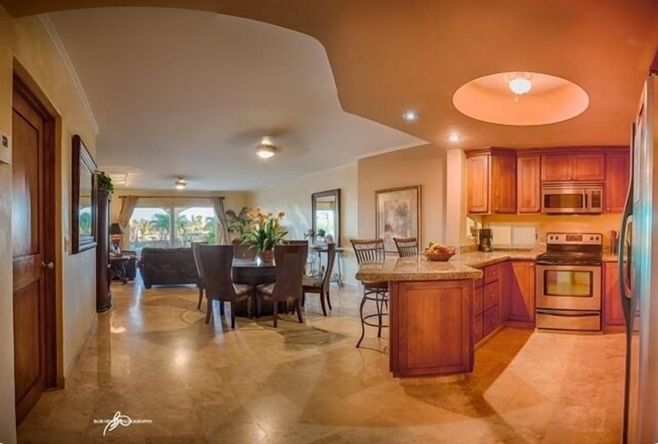 Kitchen and Dinning room area.
