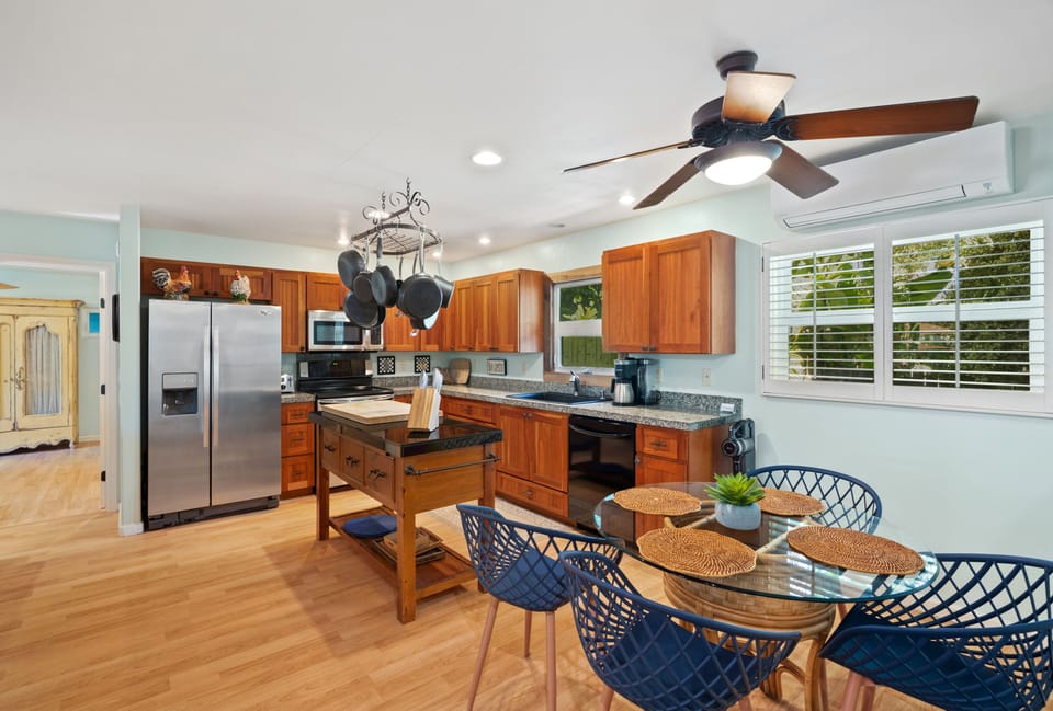 Gourmet kitchen