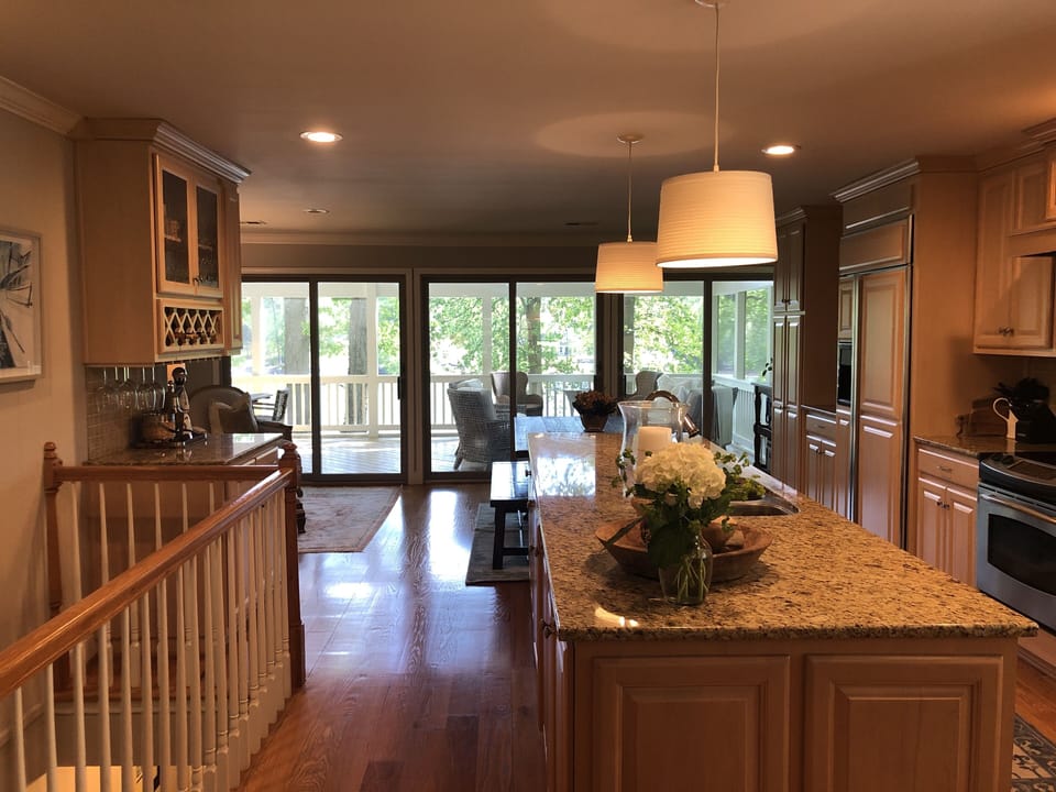 Island and Bar area