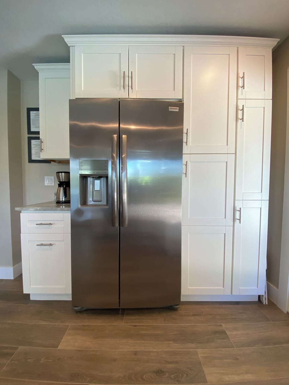 Lower Kitchenette
