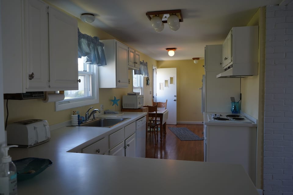 Beautiful, clean kitchen!