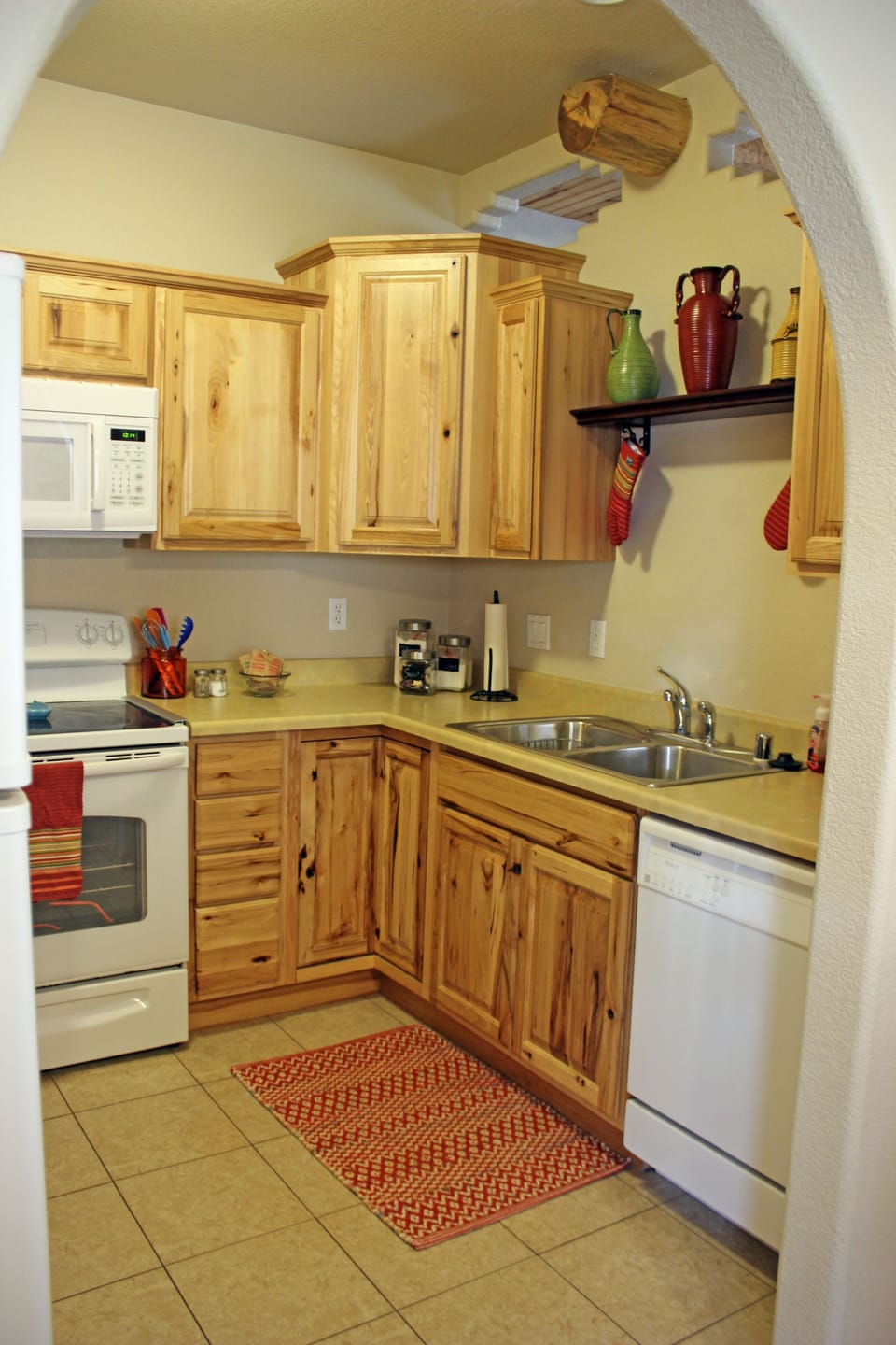 Fully equipped kitchen 