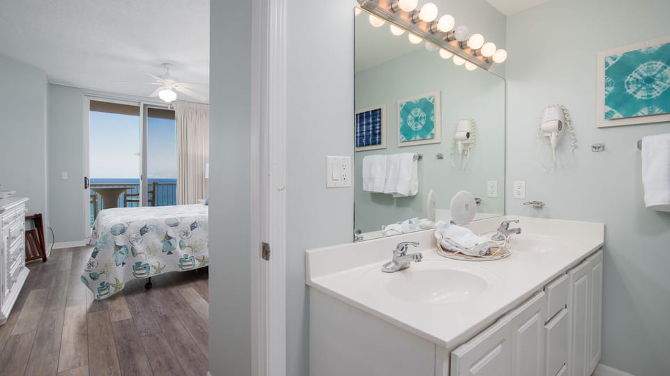 Master bath 
