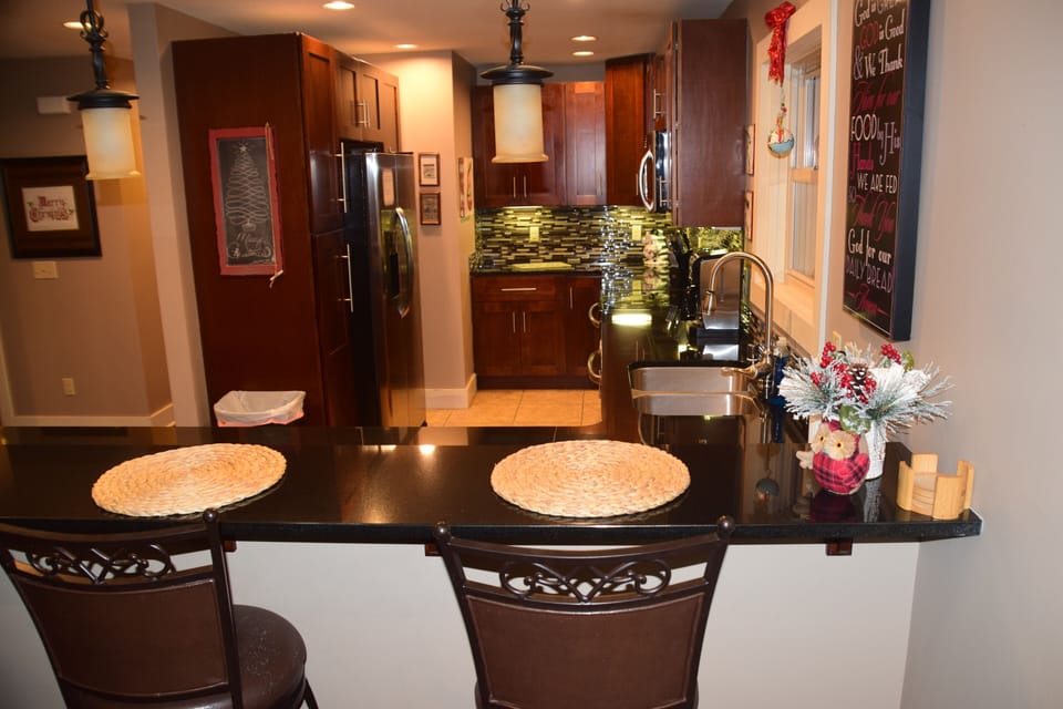 Spacious Kitchen 