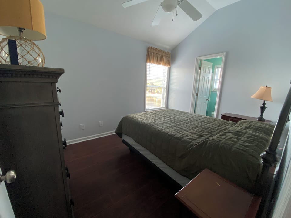 Bedroom #4.  Queen bed.  View of Lake.