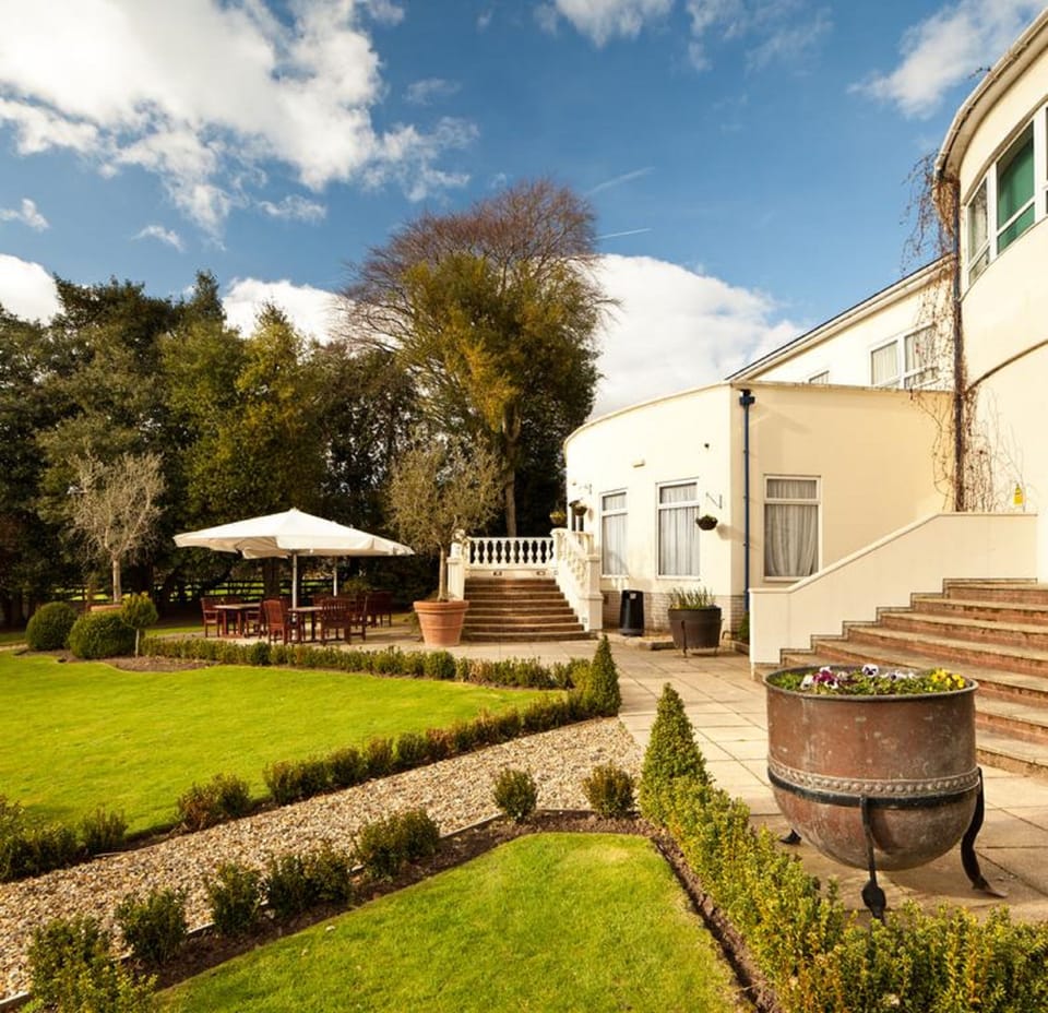 Mercure Chester Abbots Well Hotel Hotel in Chester