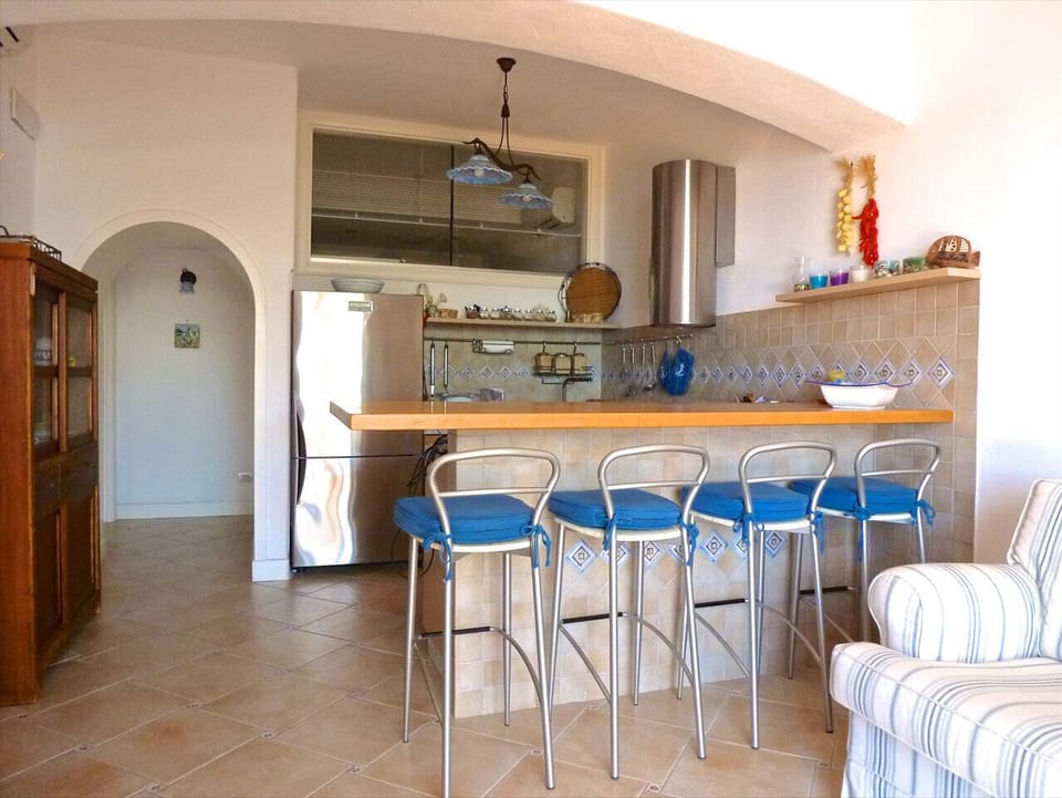 Living room & Kitchen