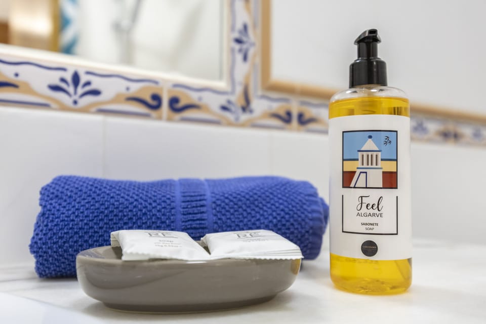 Bathroom amenities