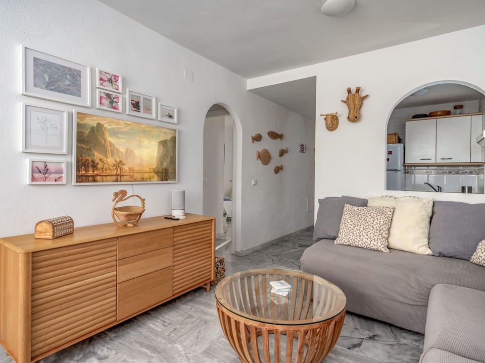 Table, Furniture, Property, Picture Frame, Wood, Comfort, Lighting, Interior Design, Floor, Drawer