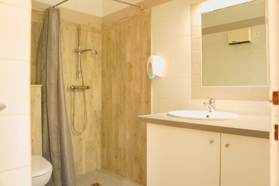 salle d'eau appartement résidence les peupliers