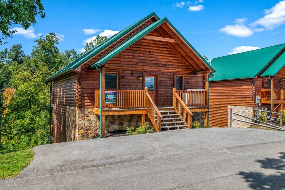 Escape to your perfect cabin—just 1.3 miles from the Parkway!