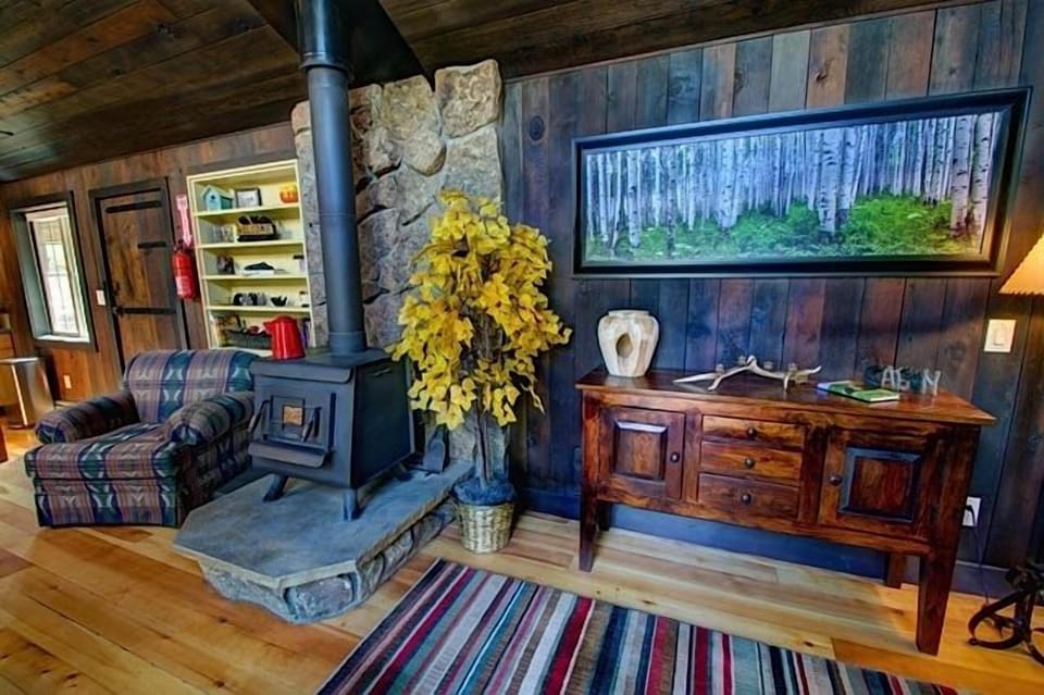 You are greeted at the front door with welcoming warmth  & coziness 