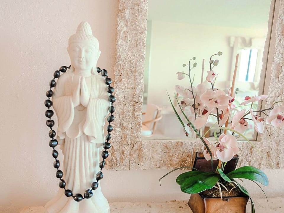 Every detail is curated at Mahana 818
