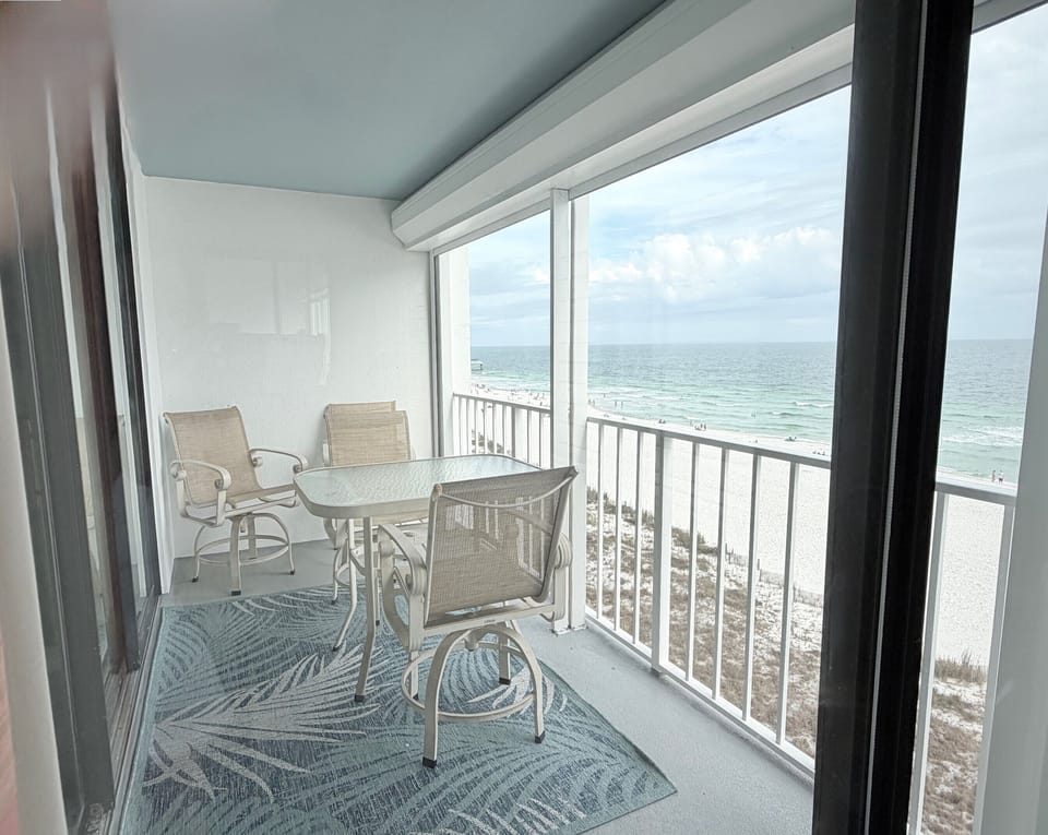 Balcony access from master bedroom 