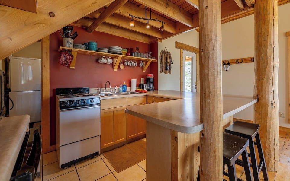 Extra seating around the breakfast bar