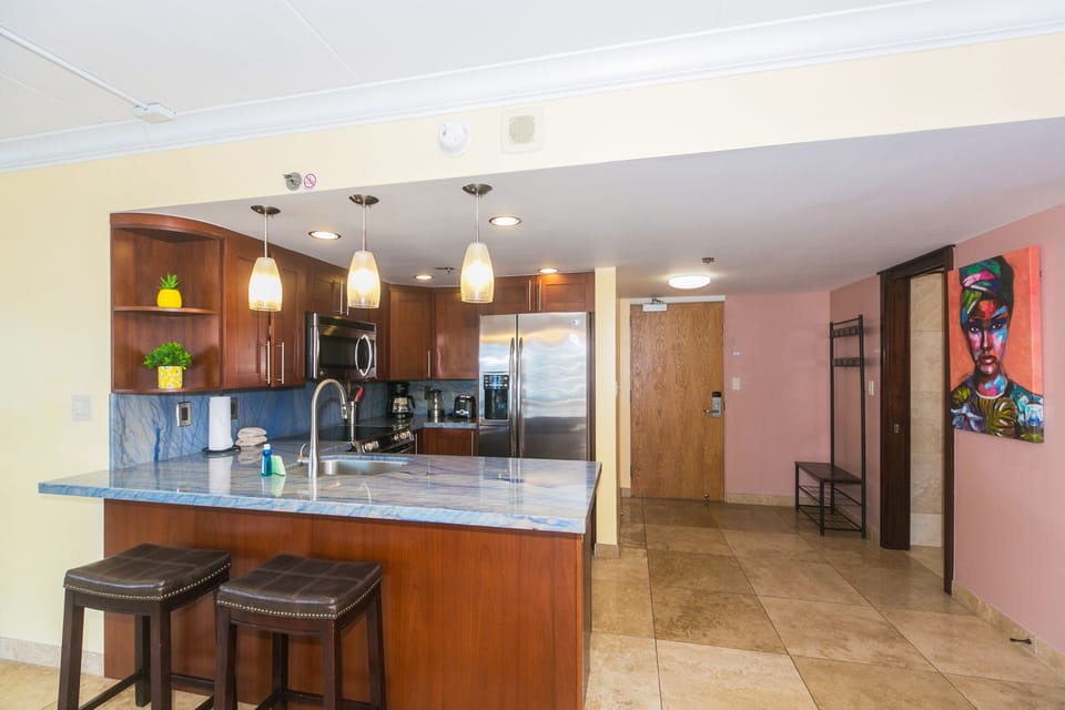 Kitchen bar