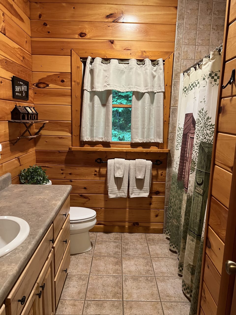 2nd Floor Bath