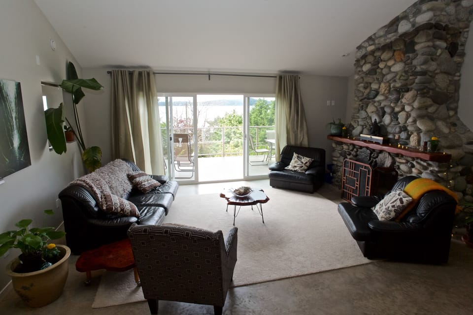 Living room beachview
