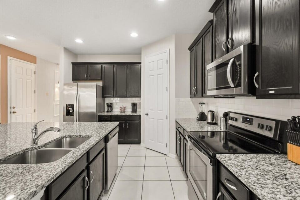 9026 Pelican Cove Trace (8).jpg