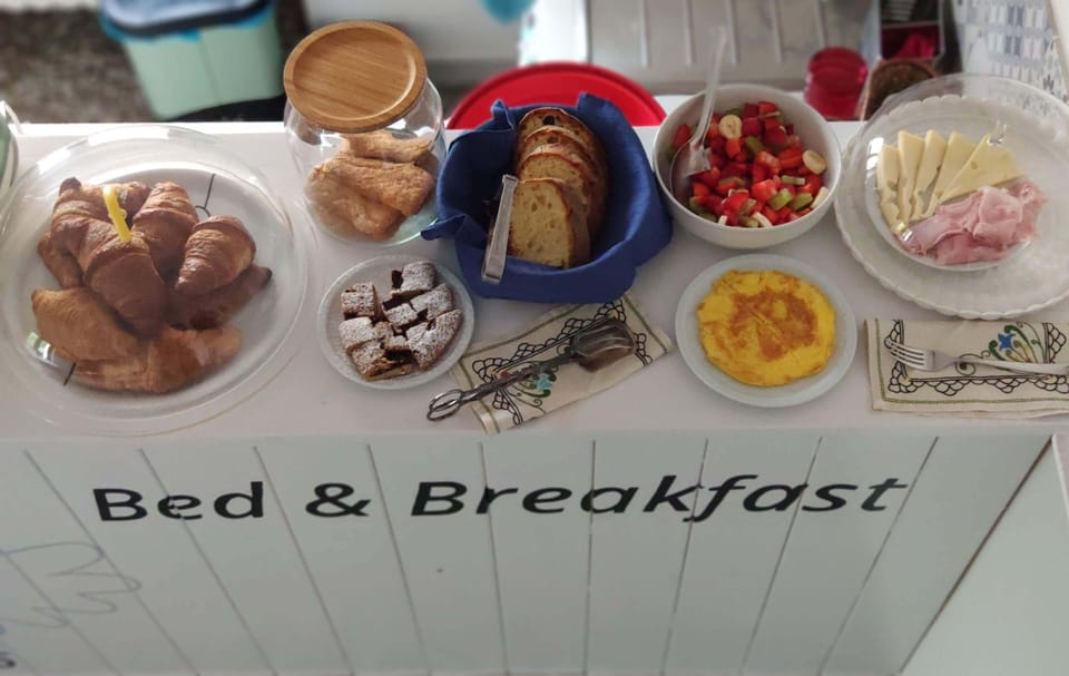 Free daily full breakfast