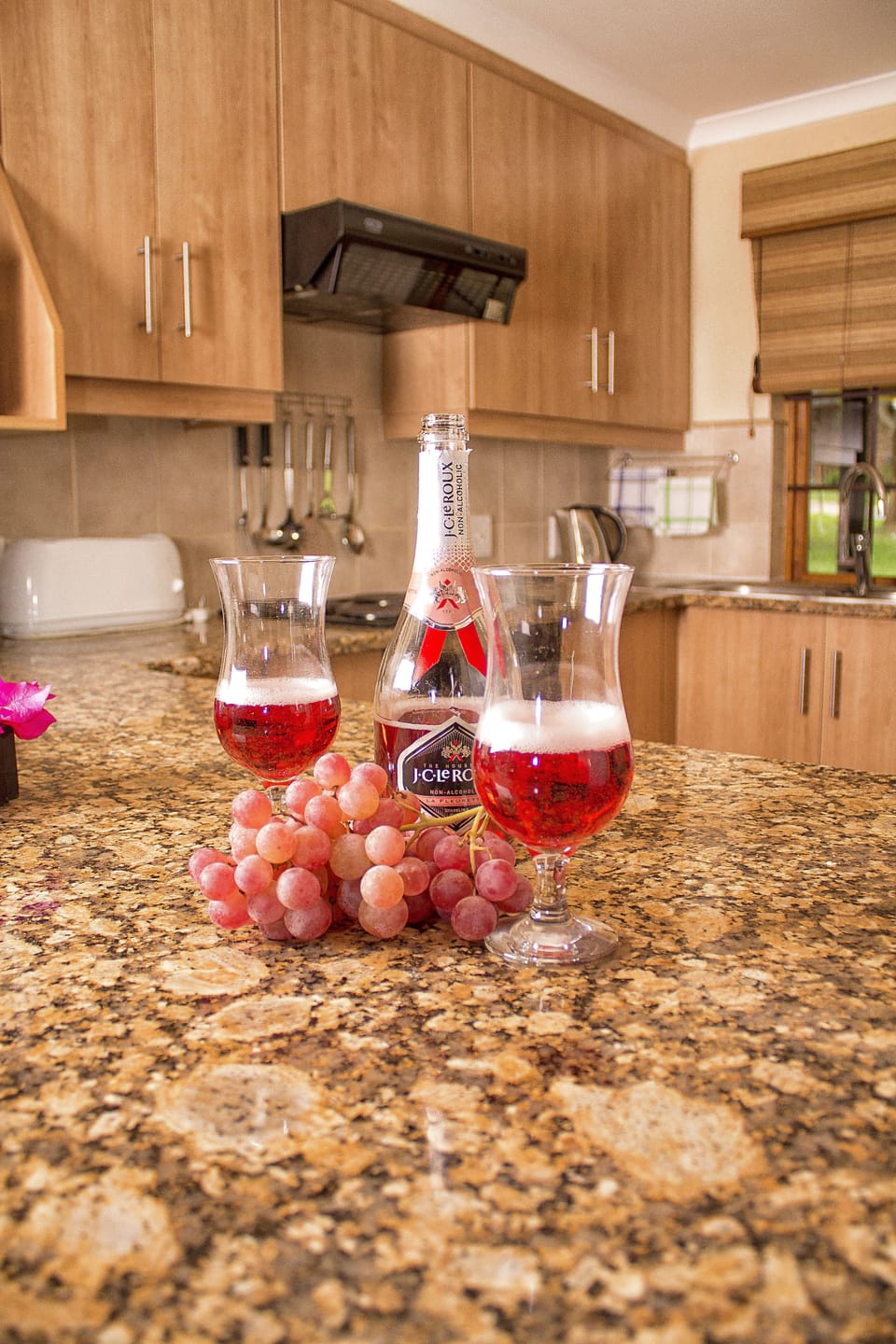 Family House, 2 Bedrooms, Accessible, Non Smoking | Private kitchen | Espresso maker, full-size fridge, microwave, oven