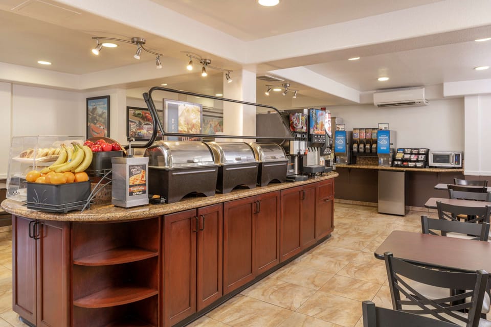 Free daily full breakfast