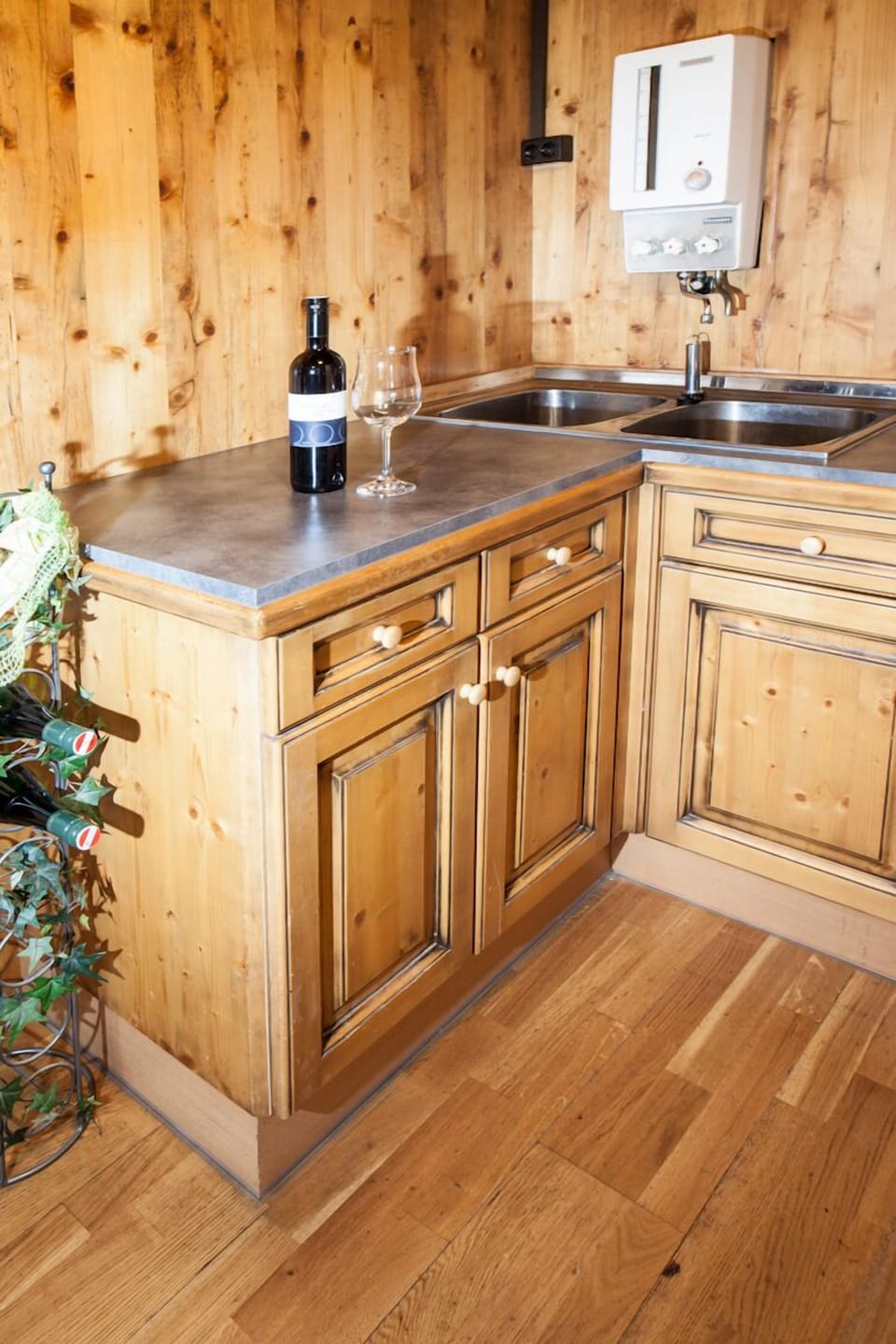Chalet, 3 Bedrooms (Chalet) | Private kitchen | Full-size fridge, microwave, oven, stovetop