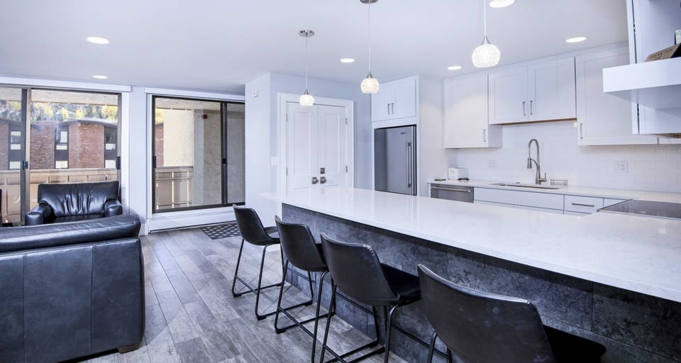 Condo, 2 Bedrooms | Private kitchen | Fridge, microwave, oven, dishwasher