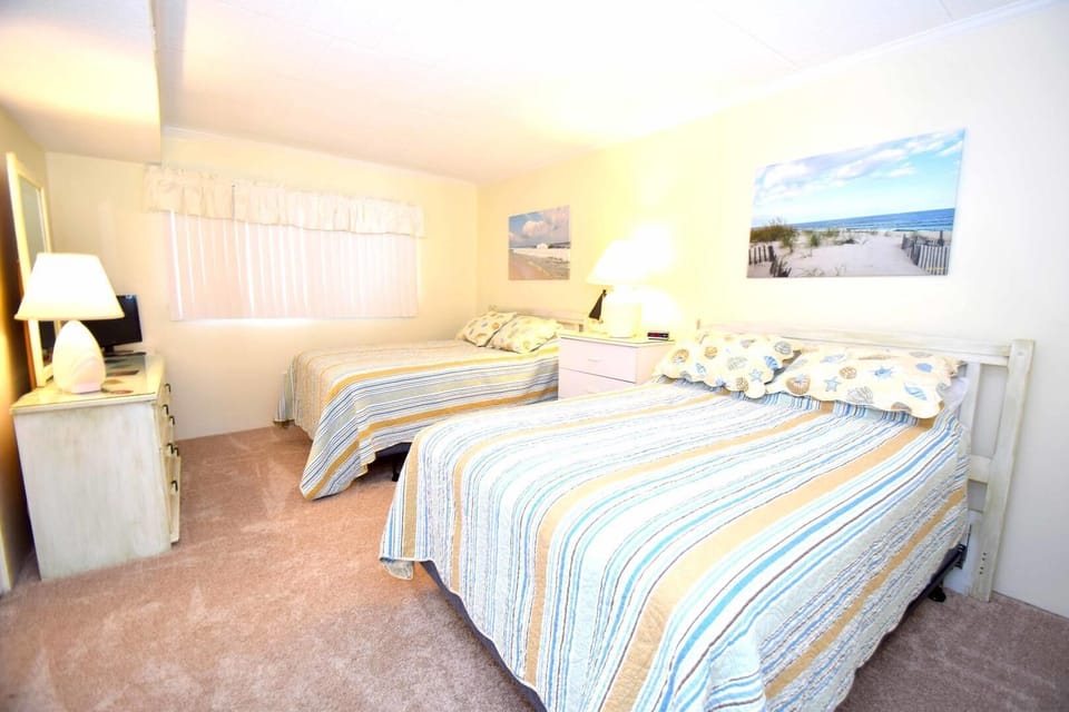 Condo, 2 Bedrooms | 2 bedrooms, iron/ironing board, free WiFi