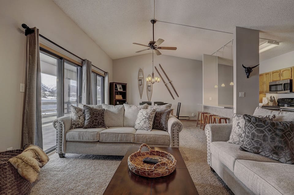 Condo, 2 Bedrooms | Living area | TV