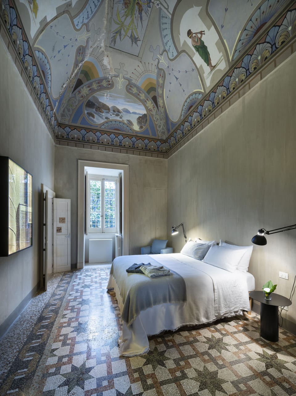 Junior Suite, 1 King Bed, Courtyard View (Royal Junior Suite) | View from room
