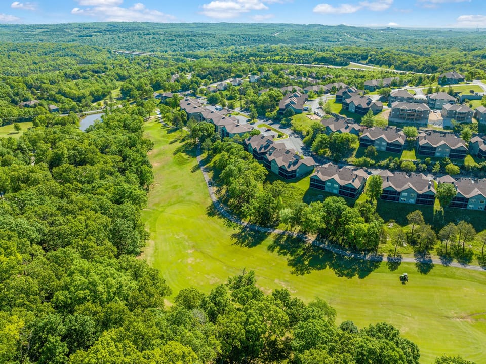 Condo, 3 Bedrooms | Golf