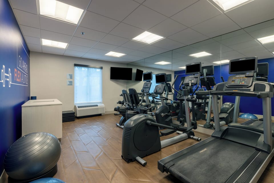 Holiday Inn Express Charleston by IHG Hotel in Johns Island